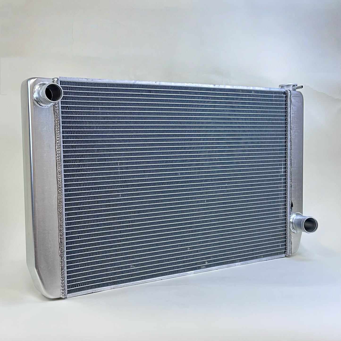 G169 Aluminum Universal Radiator Chevy 31x19x3 Single