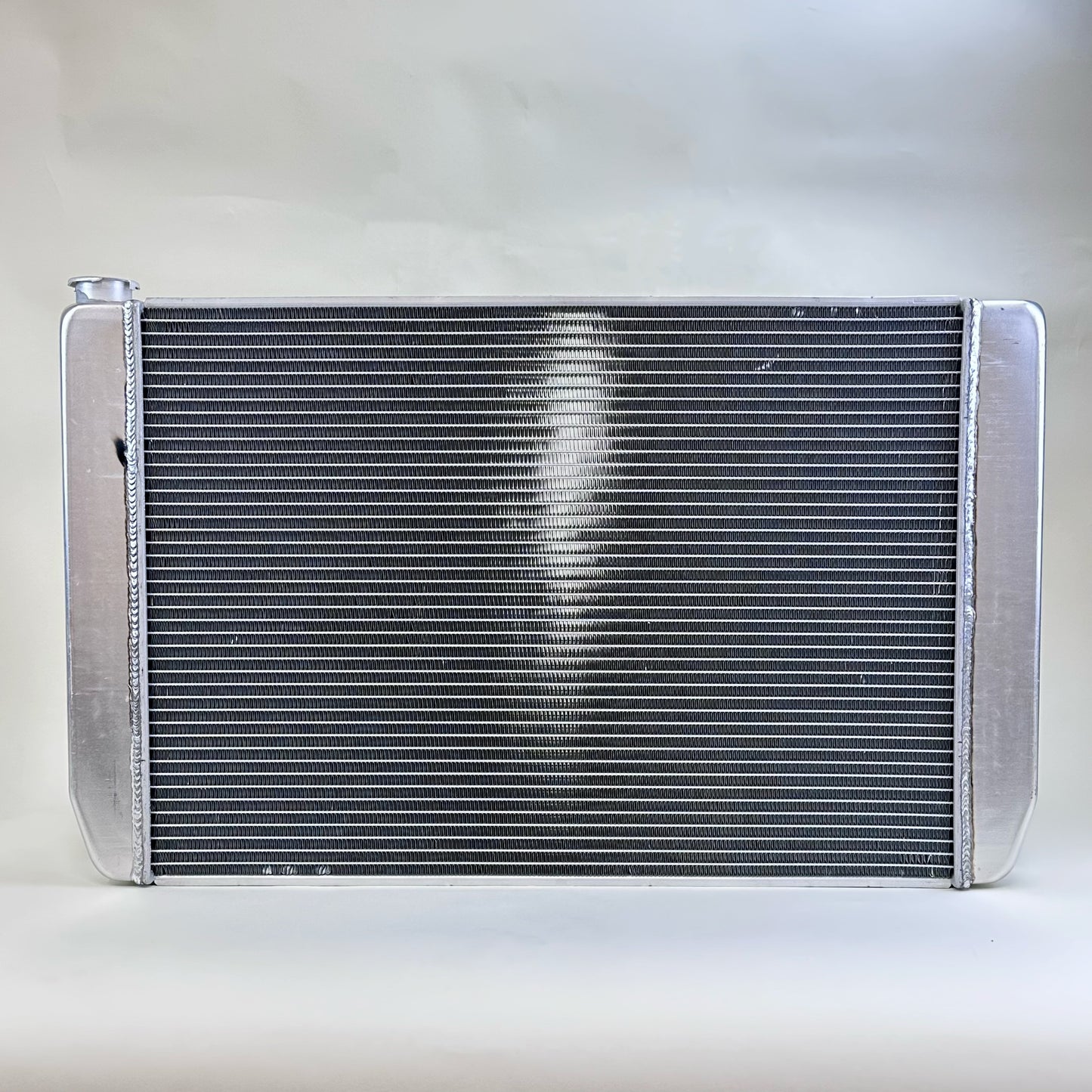 G169 Aluminum Universal Radiator Chevy 31x19x3 Single