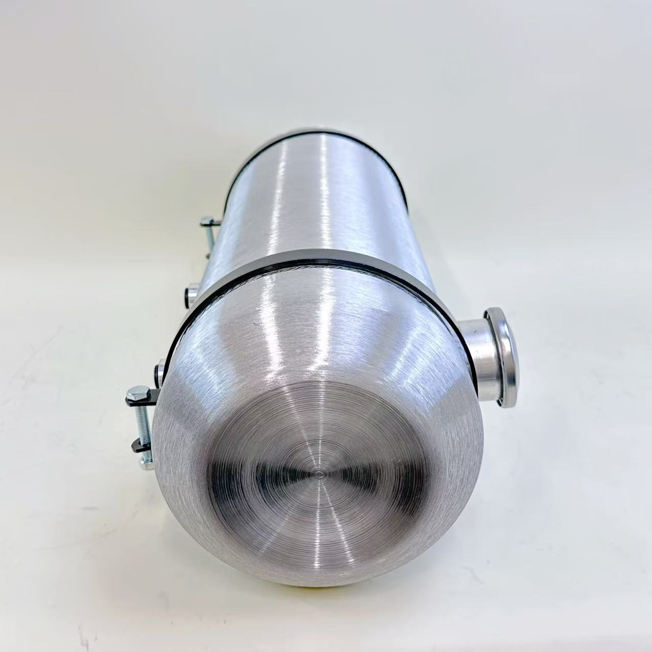 M706 JSD Aluminum Spun Fuel Tank 8x24 center Fill 5 Gallon 1/2'' NPT w Dual outlet design (return-compatible)