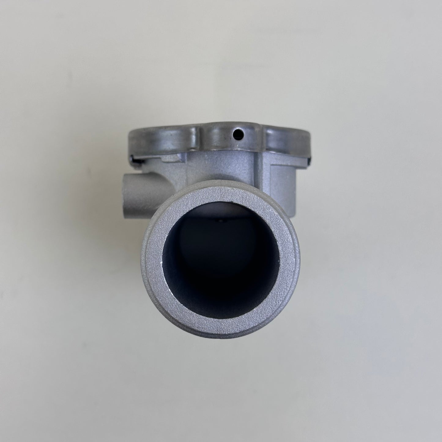 M082 Diameter 1.5” Overall Inline Die Cast Radiator Filler Neck Hose Aluminum New