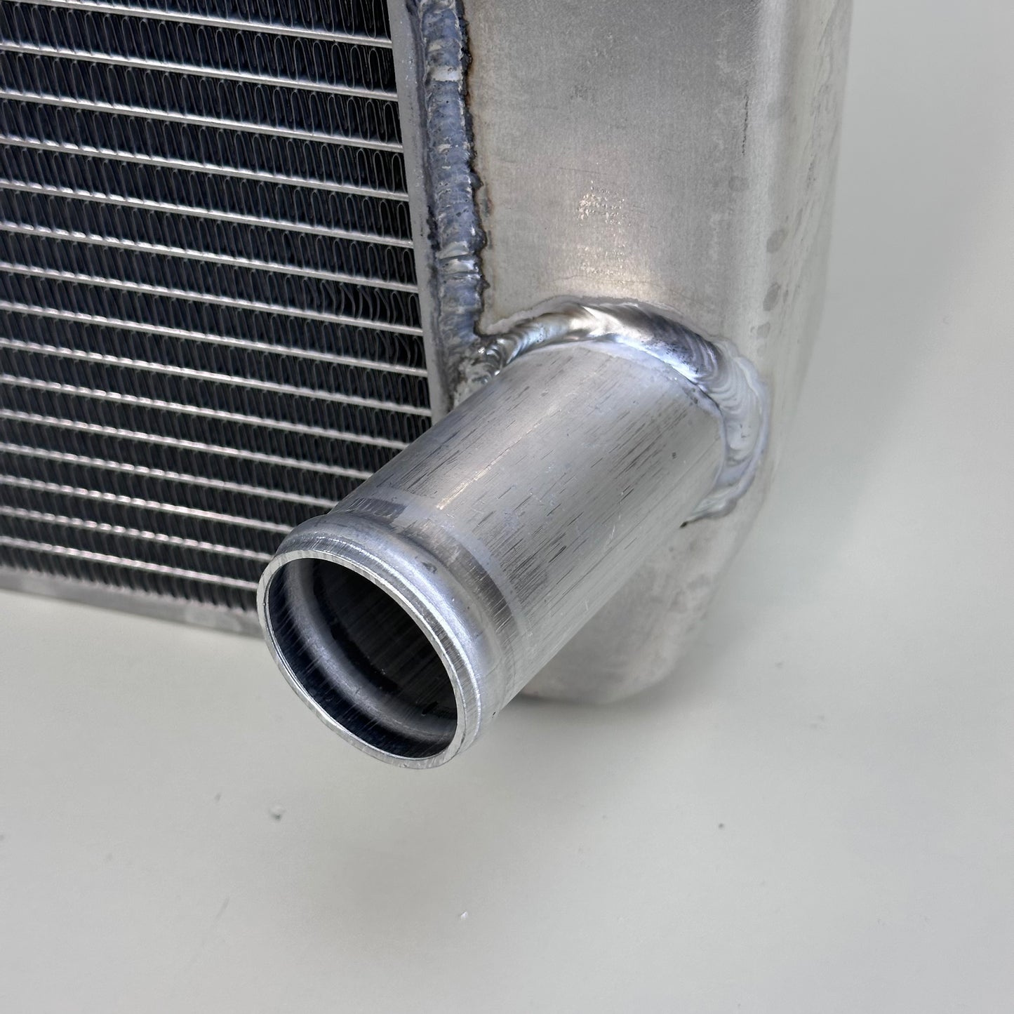 G166 Aluminum Universal Radiator Chevy 22x19 Single