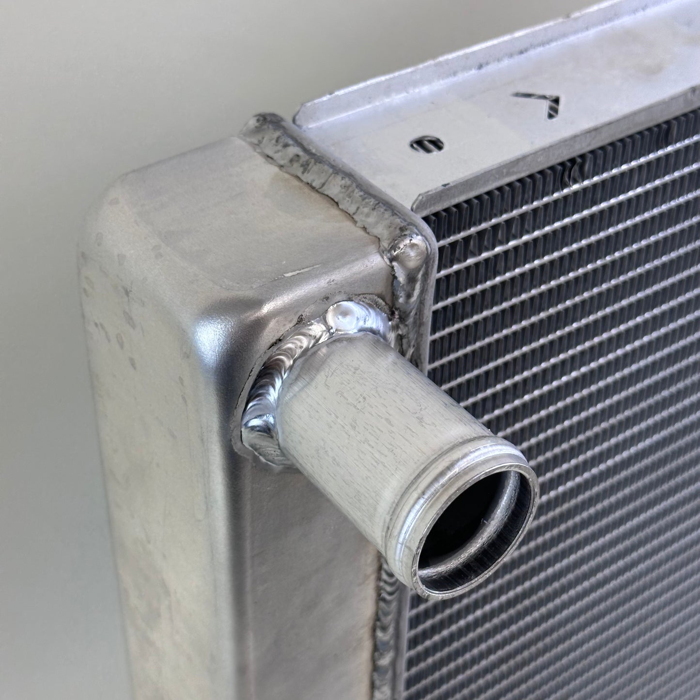 G166 Aluminum Universal Radiator Chevy 22x19 Single