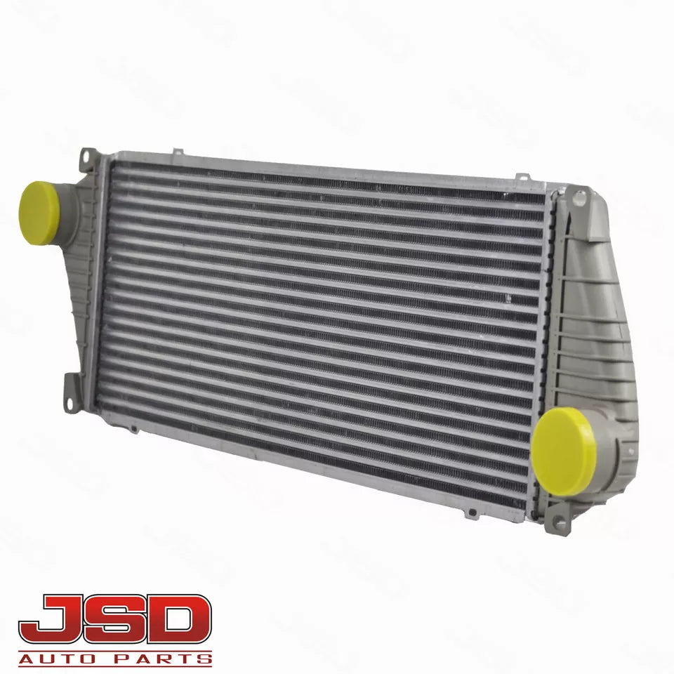 E010 Intercooler For Freightliner 2500 3500 5104119AA