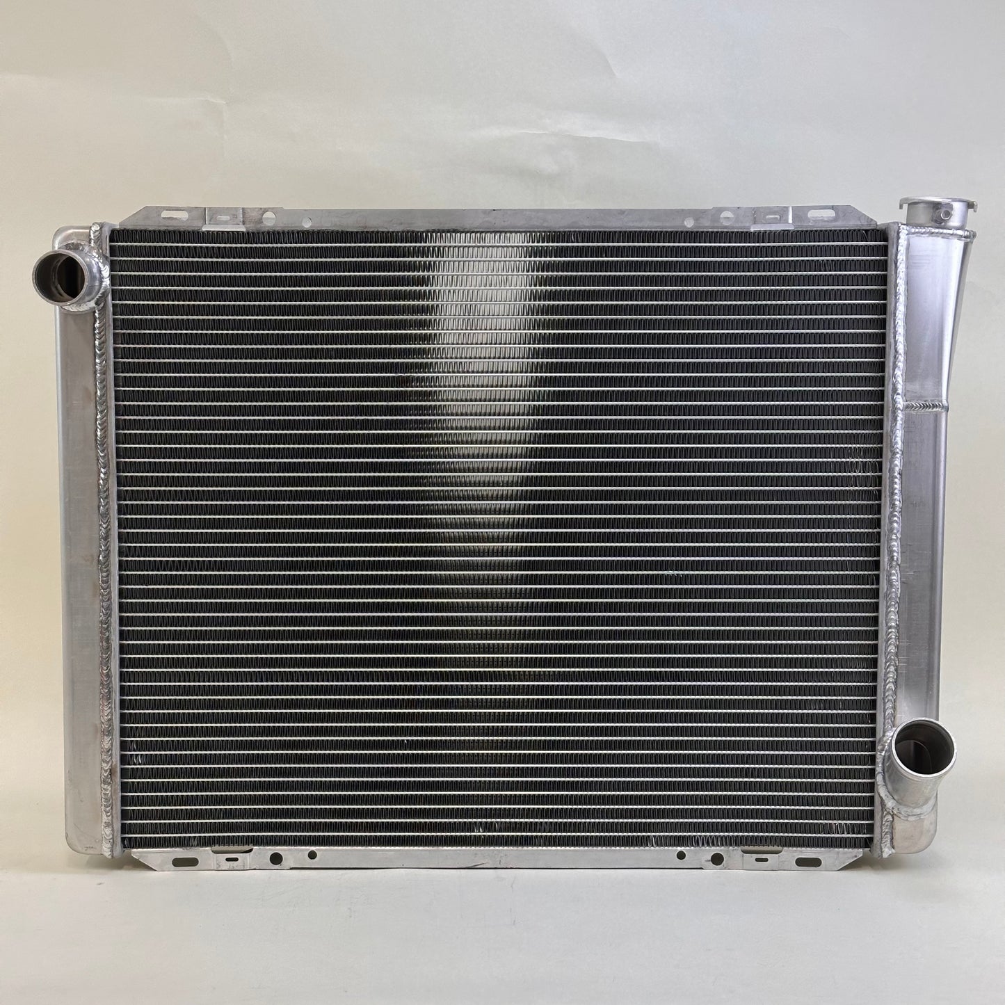 G253 Aluminum Universal Radiator Chevy 26x19x3 Single