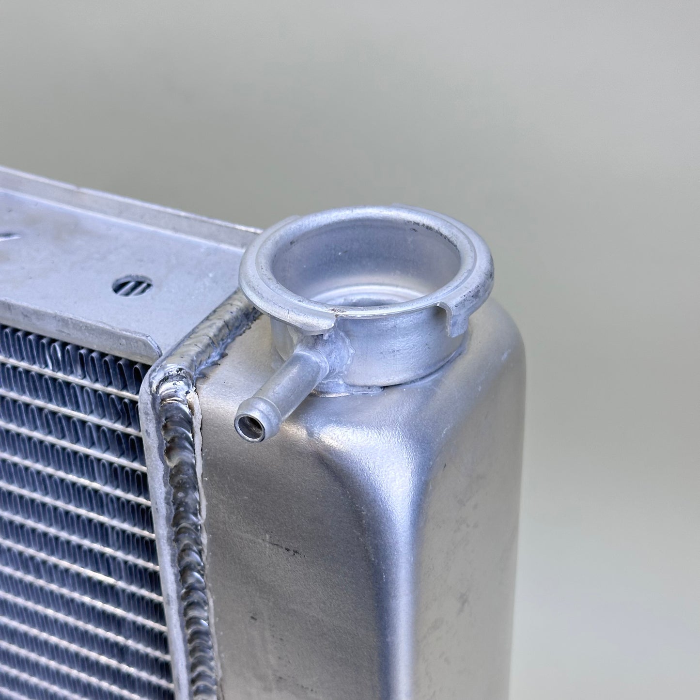 G178 Aluminum Universal Radiator Ford 26x19 Double