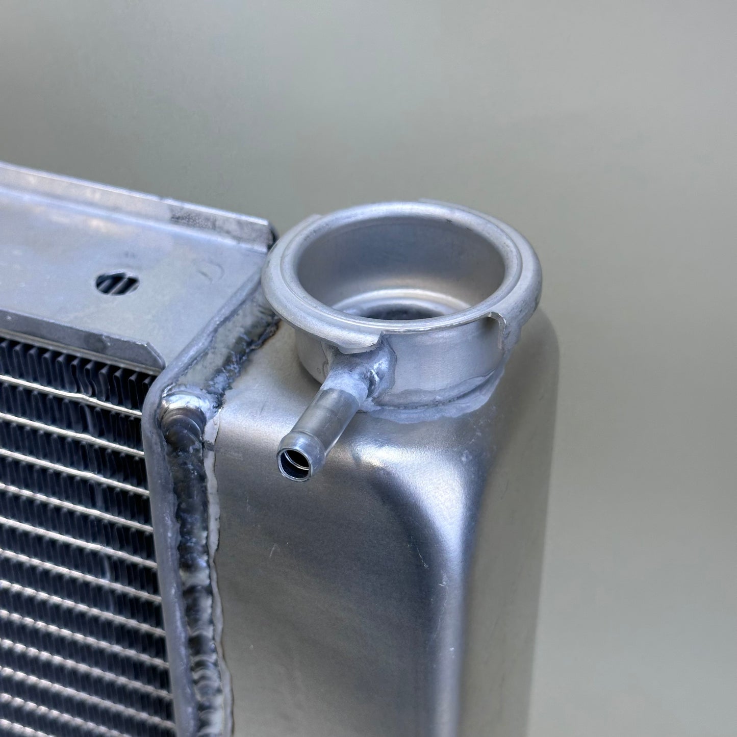 G180 Aluminum Universal Radiator Ford 31x19 Double