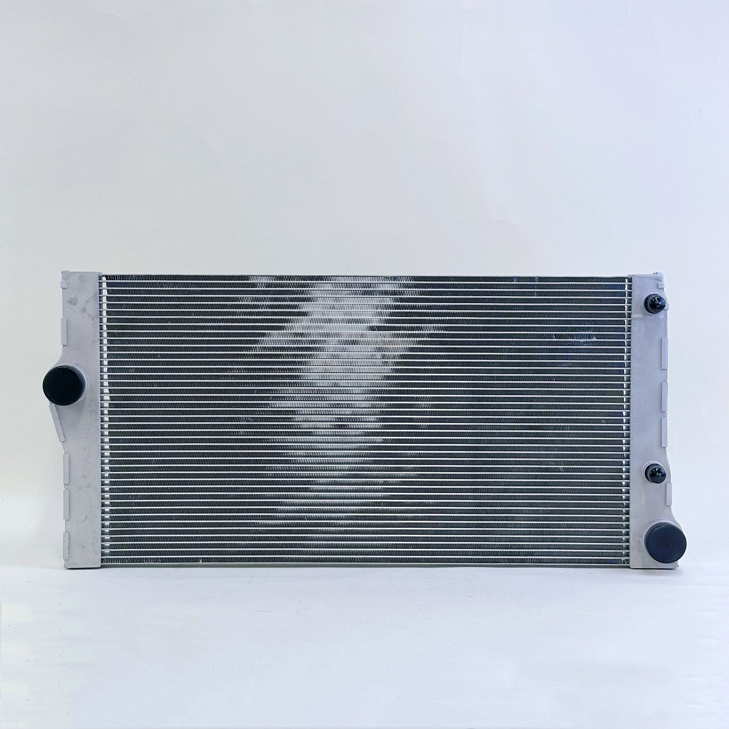 G225 Replacement Radiator for 2014-2016 BMW 535d