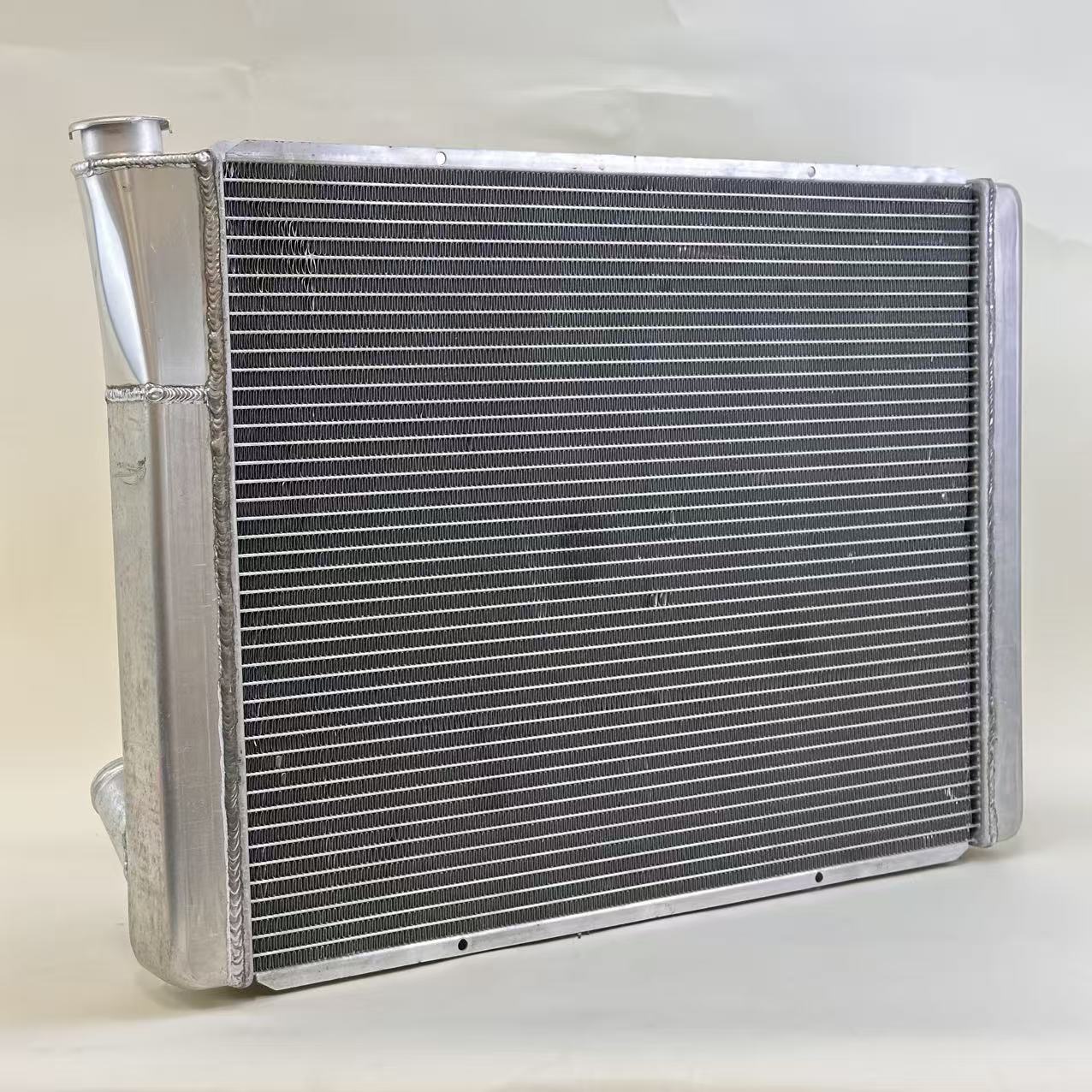 G253 Aluminum Universal Radiator Chevy 26x19x3 Single
