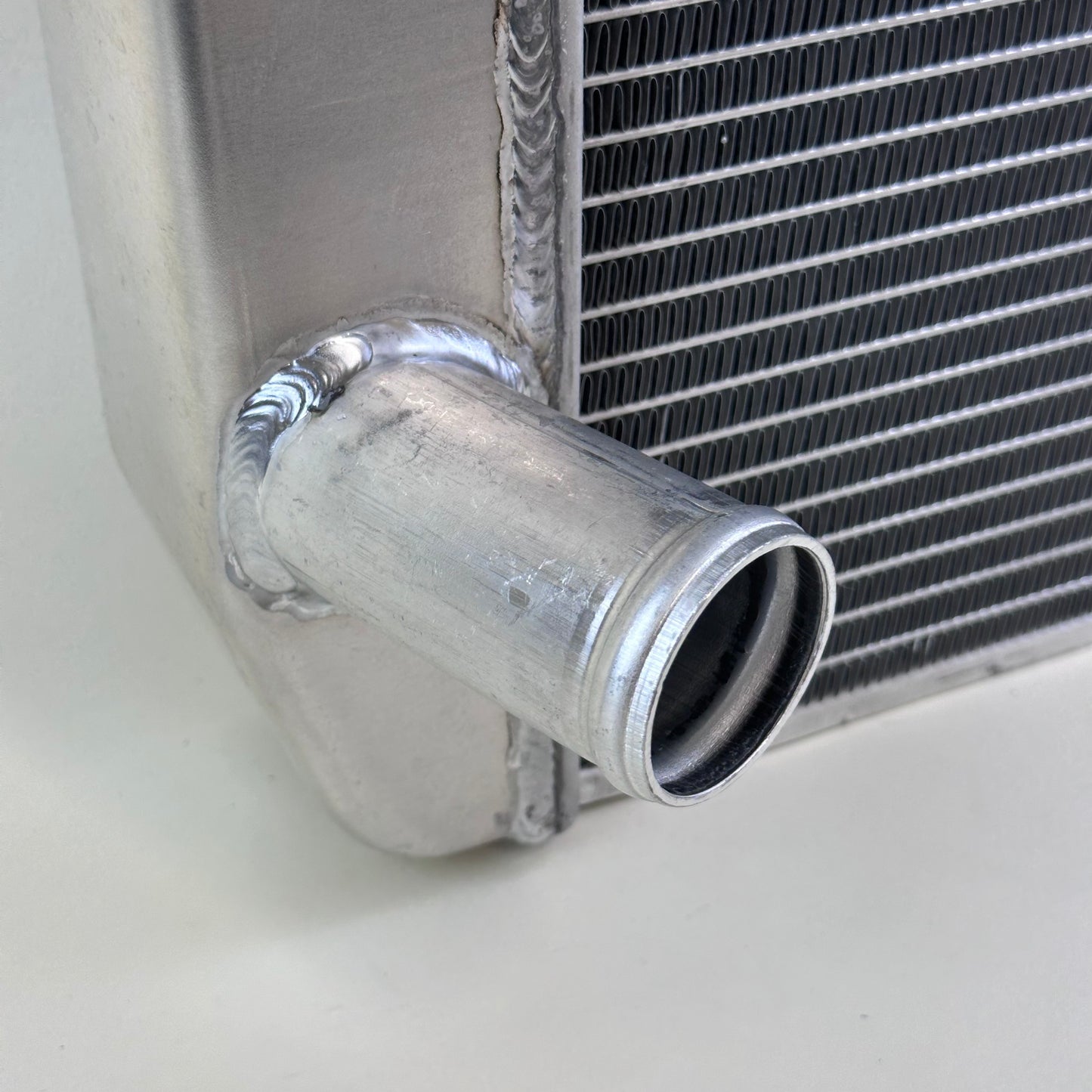 G165 Aluminum Universal Radiator Ford 31x19 Single