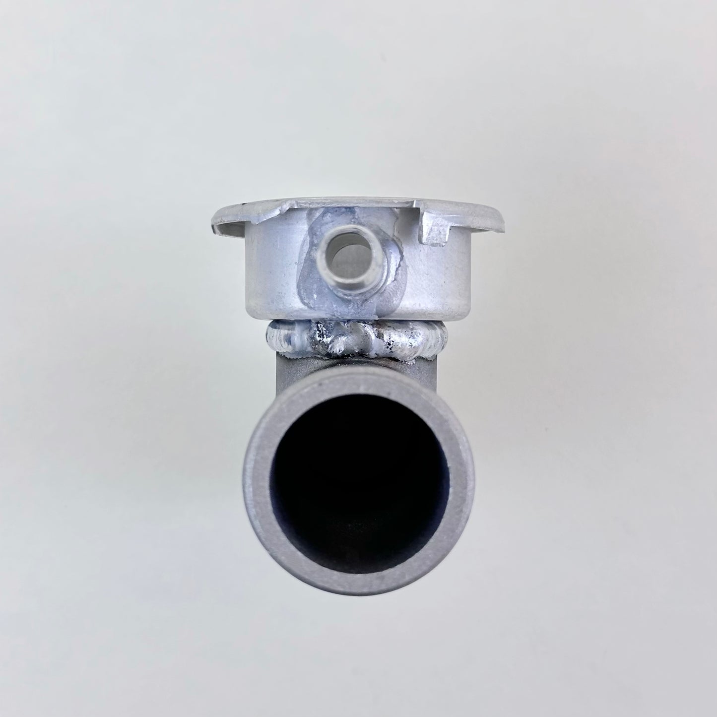 M022 Aluminum Upper Inline Radiator Hose Filler Adapter Water Neck 1-1/4" to 1-1/4"