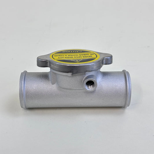 M082 Diameter 1.5” Overall Inline Die Cast Radiator Filler Neck Hose Aluminum New