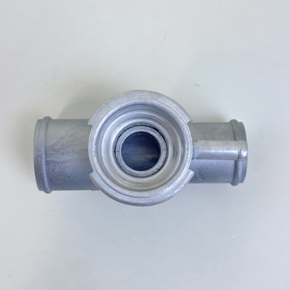 JSD M071 Aluminum Upper Radiator Hose Filler | 1-1/2" to 1-1/4" Universal | Replacement for MOROSO 63740