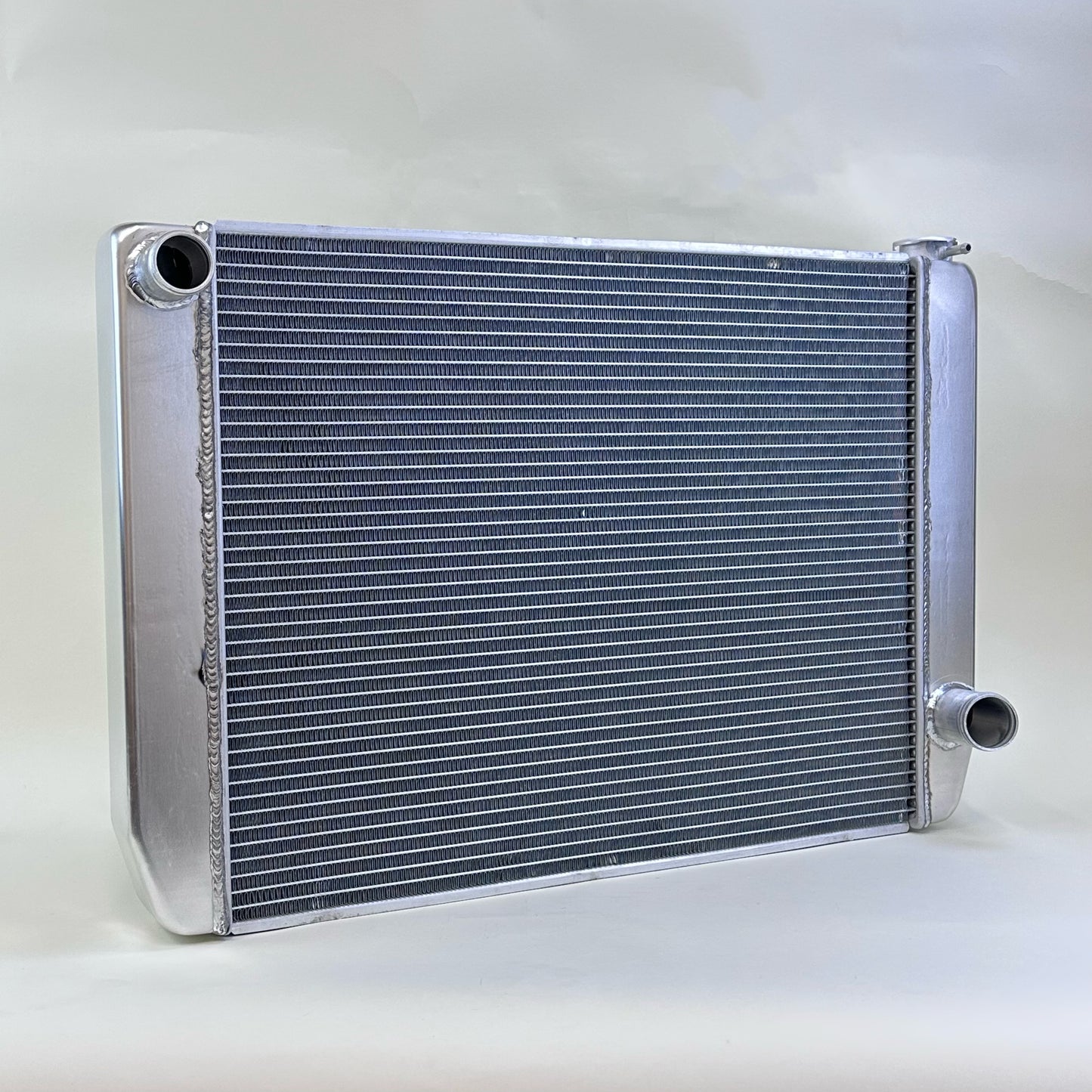 G168 Aluminum Universal Radiator Chevy 28x19x3 Single