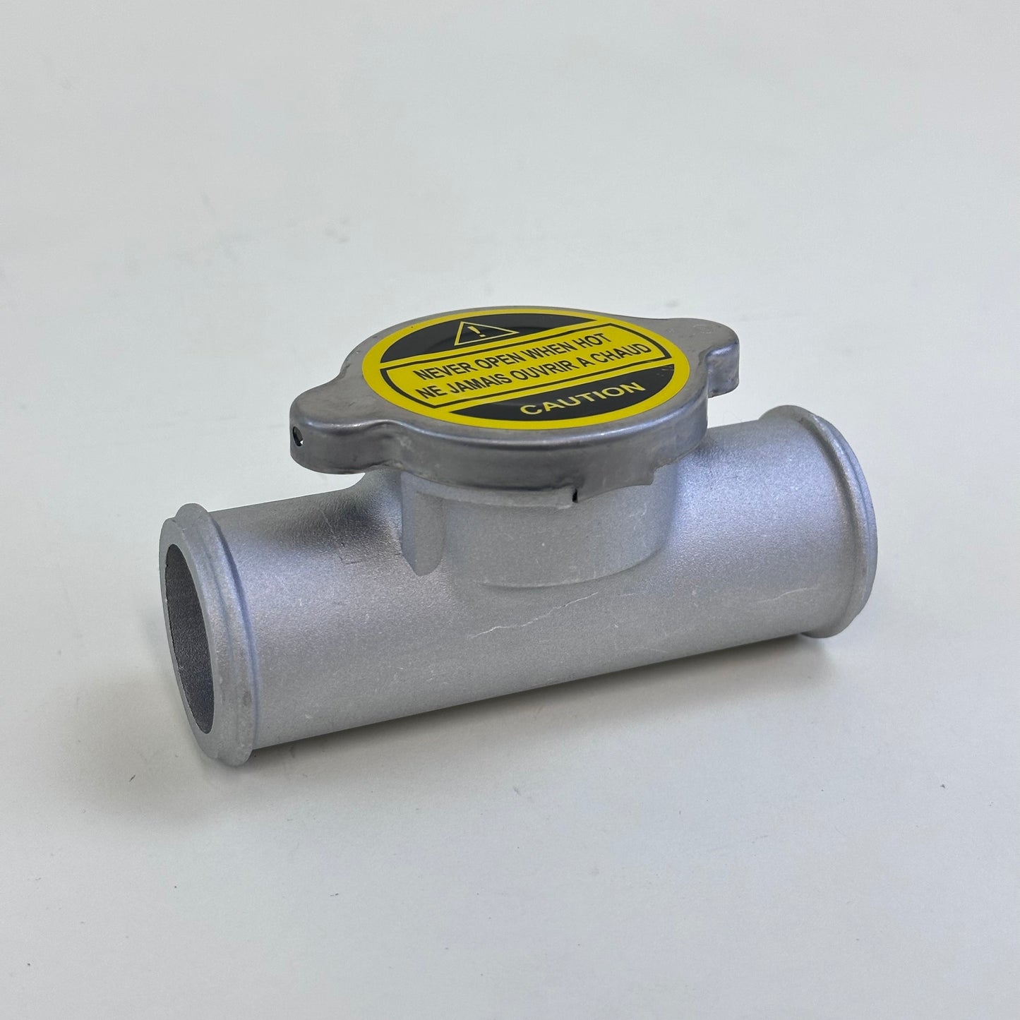 M082 Diameter 1.5” Overall Inline Die Cast Radiator Filler Neck Hose Aluminum New
