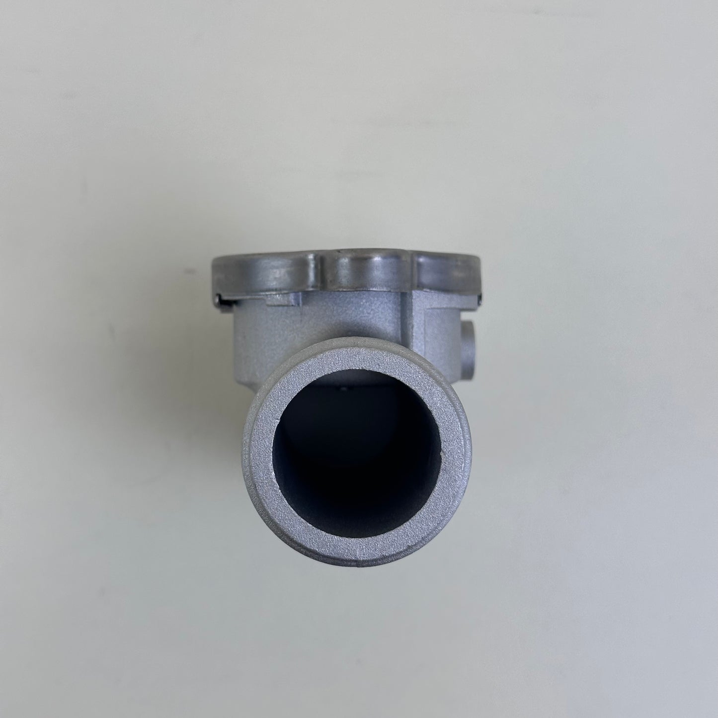 M082 Diameter 1.5” Overall Inline Die Cast Radiator Filler Neck Hose Aluminum New