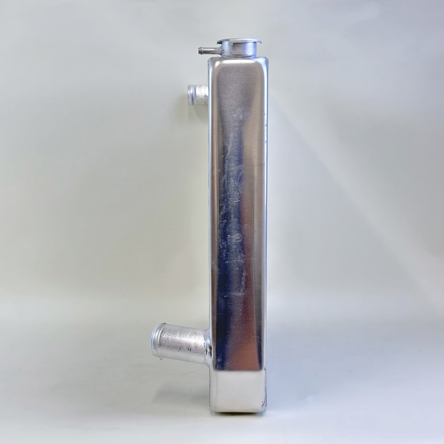 G167 Aluminum Universal Radiator Chevy 24x19 Single