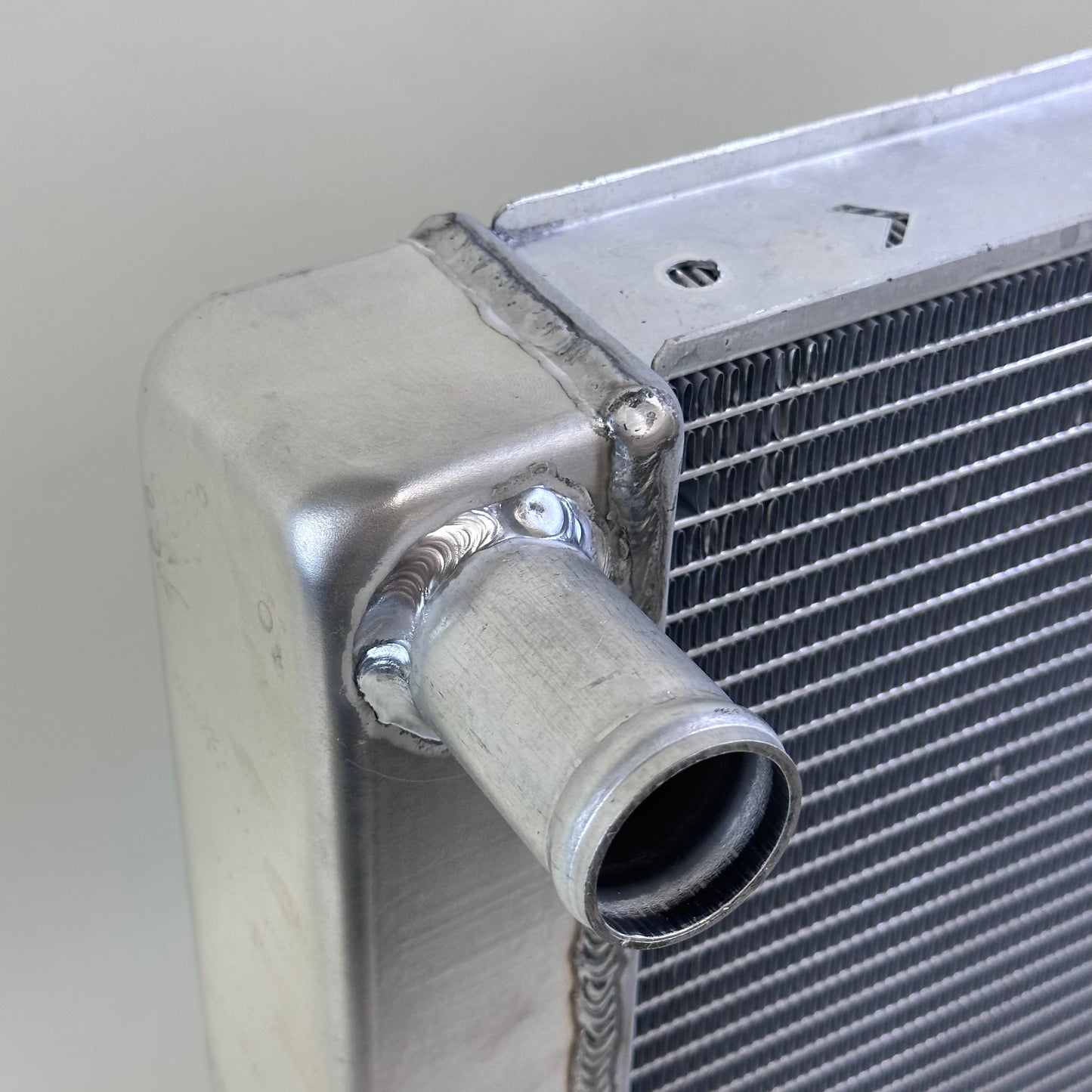 G176 Aluminum Universal Radiator Ford 22x19 Double