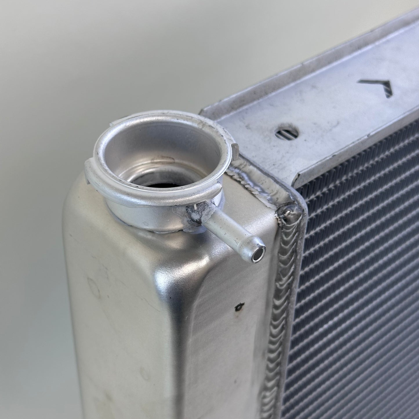 G160 Aluminum Racing Radiator Ford 22" x 19" x 3" Single