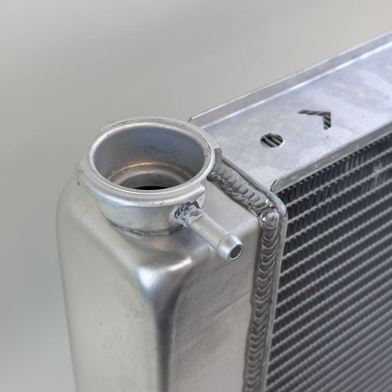 G161 Aluminum Racing Radiator Ford 24 x19 x3  Single